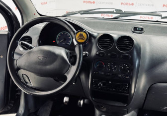 Подержанный автомобиль Daewoo Matiz 2009 года (10 фото)