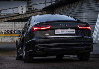 Подержанный автомобиль Audi A6 Sedan 2017 года (12 фото)