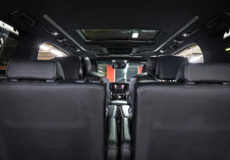 Подержанный автомобиль Toyota Alphard 2019 года (32 фото)
