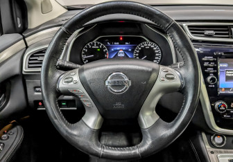 Подержанный автомобиль Nissan Murano Suv 2021 года (22 фото)