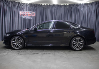 Подержанный автомобиль Audi A6 Sedan 2018 года (8 фото)