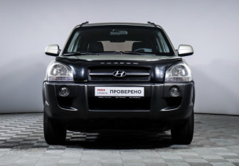 Подержанный автомобиль Hyundai Tucson 2007 года (2 фото)