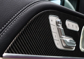 Подержанный автомобиль Mercedes-Benz GLE AMG 2023 года (21 фото)