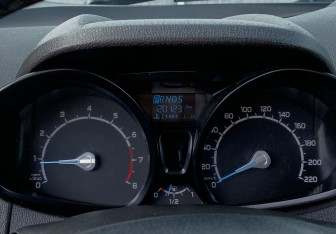 Подержанный автомобиль Ford EcoSport 2014 года (21 фото)
