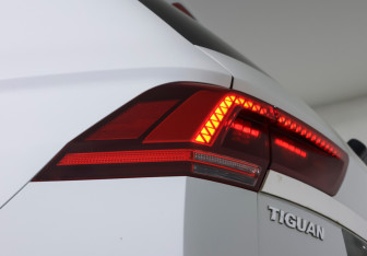Подержанный автомобиль Volkswagen Tiguan 2017 года (20 фото)