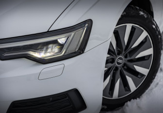 Подержанный автомобиль Audi A6 Sedan 2020 года (2 фото)