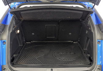 Подержанный автомобиль Peugeot 3008 2021 года (10 фото)