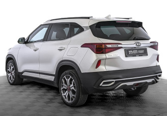 Подержанный автомобиль Kia Seltos 2021 года (7 фото)