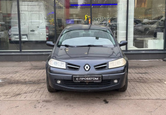 Подержанный автомобиль Renault Megane Sedan 2008 года (2 фото)