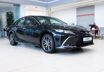 Новый Toyota Camry Sedan 2025 (7 фото)