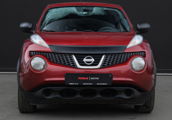 Подержанный автомобиль Nissan Juke 2011 года (2 фото)