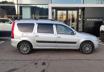 Подержанный автомобиль LADA (ВАЗ) Largus Wagon 2014 года (4 фото)