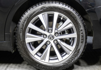 Подержанный автомобиль Lexus ES 2021 года (24 фото)