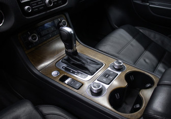 Подержанный автомобиль Volkswagen Touareg 2015 года (18 фото)