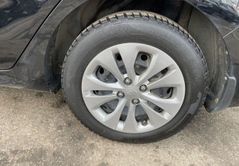 Подержанный автомобиль Kia Rio Sedan 2018 года (12 фото)