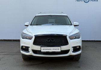 Подержанный автомобиль Infiniti QX60 2017 года (2 фото)