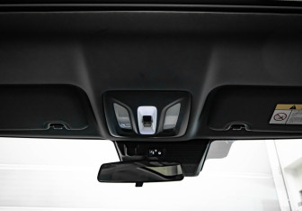 Подержанный автомобиль Changan UNI-V 2023 года (24 фото)