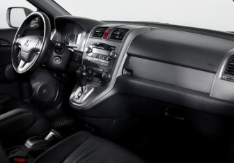 Подержанный автомобиль Honda CR-V 2008 года (9 фото)