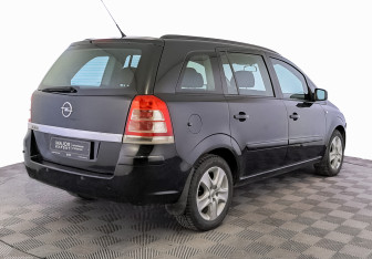 Подержанный автомобиль Opel Zafira Compactvan 2012 года (5 фото)