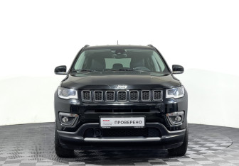 Подержанный автомобиль Jeep Compass 2020 года (2 фото)