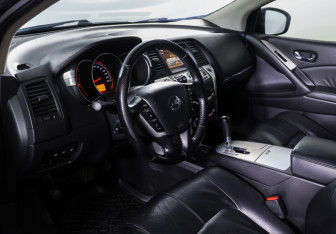 Подержанный автомобиль Nissan Murano Suv 2012 года (15 фото)