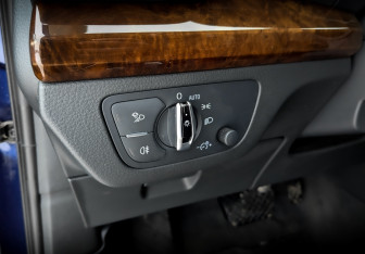 Подержанный автомобиль Audi Q5 2017 года (27 фото)