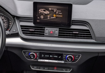 Подержанный автомобиль Audi Q5 2019 года (17 фото)