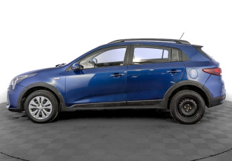 Подержанный автомобиль Kia Rio Hatchback 2021 года (8 фото)