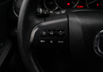 Подержанный автомобиль Mazda 6 Sedan 2010 года (17 фото)