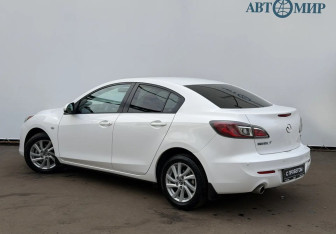 Подержанный автомобиль Mazda 3 Sedan 2013 года (7 фото)