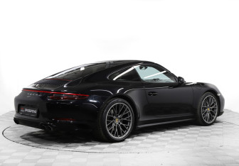 Подержанный автомобиль Porsche 911 Coupe 2017 года (5 фото)