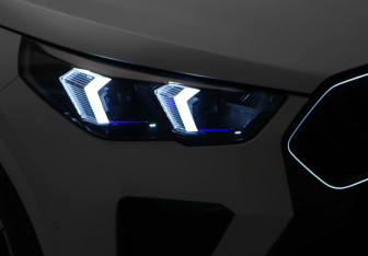 Подержанный автомобиль BMW X2 2024 года (28 фото)