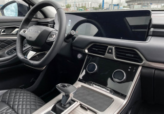 Подержанный автомобиль Exeed TXL 2023 года (9 фото)