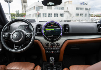 Подержанный автомобиль MINI Countryman 2020 года (13 фото)