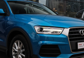Подержанный автомобиль Audi Q3 2015 года (24 фото)