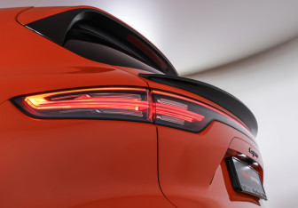 Подержанный автомобиль Porsche Cayenne 2020 года (28 фото)