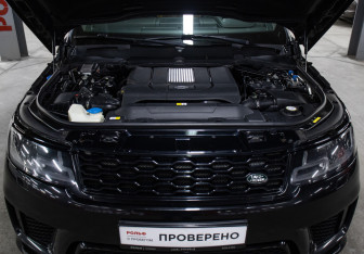 Подержанный автомобиль Land Rover Range Rover Sport 2019 года (9 фото)