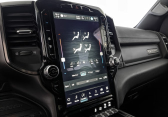 Подержанный автомобиль Dodge Durango 2022 года (21 фото)