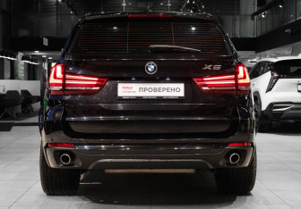Подержанный автомобиль BMW X5 2017 года (5 фото)