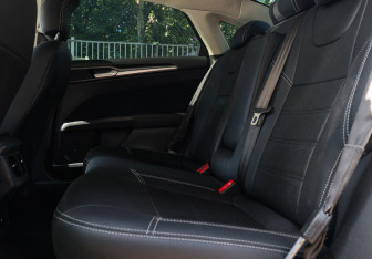 Подержанный автомобиль Ford Mondeo Sedan 2015 года (8 фото)