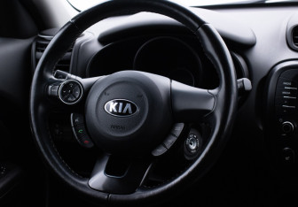 Подержанный автомобиль Kia Soul 2018 года (15 фото)