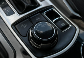 Подержанный автомобиль Mitsubishi Pajero Sport 2019 года (14 фото)
