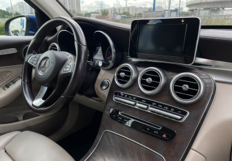 Подержанный автомобиль Mercedes-Benz GLC Coupe 2017 года (9 фото)