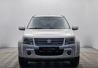 Подержанный автомобиль Suzuki Grand Vitara 2011 года (8 фото)
