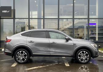 Подержанный автомобиль Renault Arkana 2019 года (4 фото)