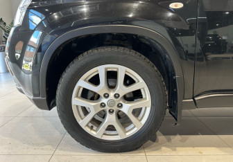 Подержанный автомобиль Nissan X-Trail 2013 года (18 фото)