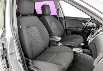 Подержанный автомобиль Kia Ceed Hatchback 2009 года (23 фото)