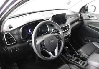 Подержанный автомобиль Hyundai Tucson 2020 года (9 фото)