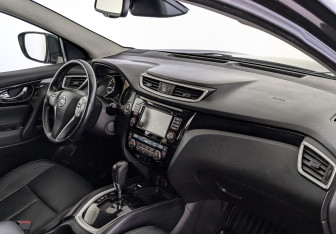 Подержанный автомобиль Nissan Qashqai 2014 года (13 фото)