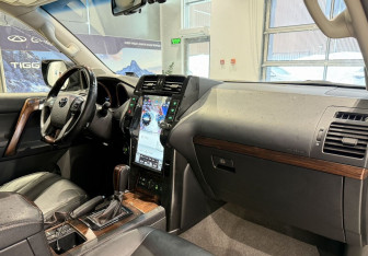 Подержанный автомобиль Toyota Land Cruiser Prado 2011 года (10 фото)